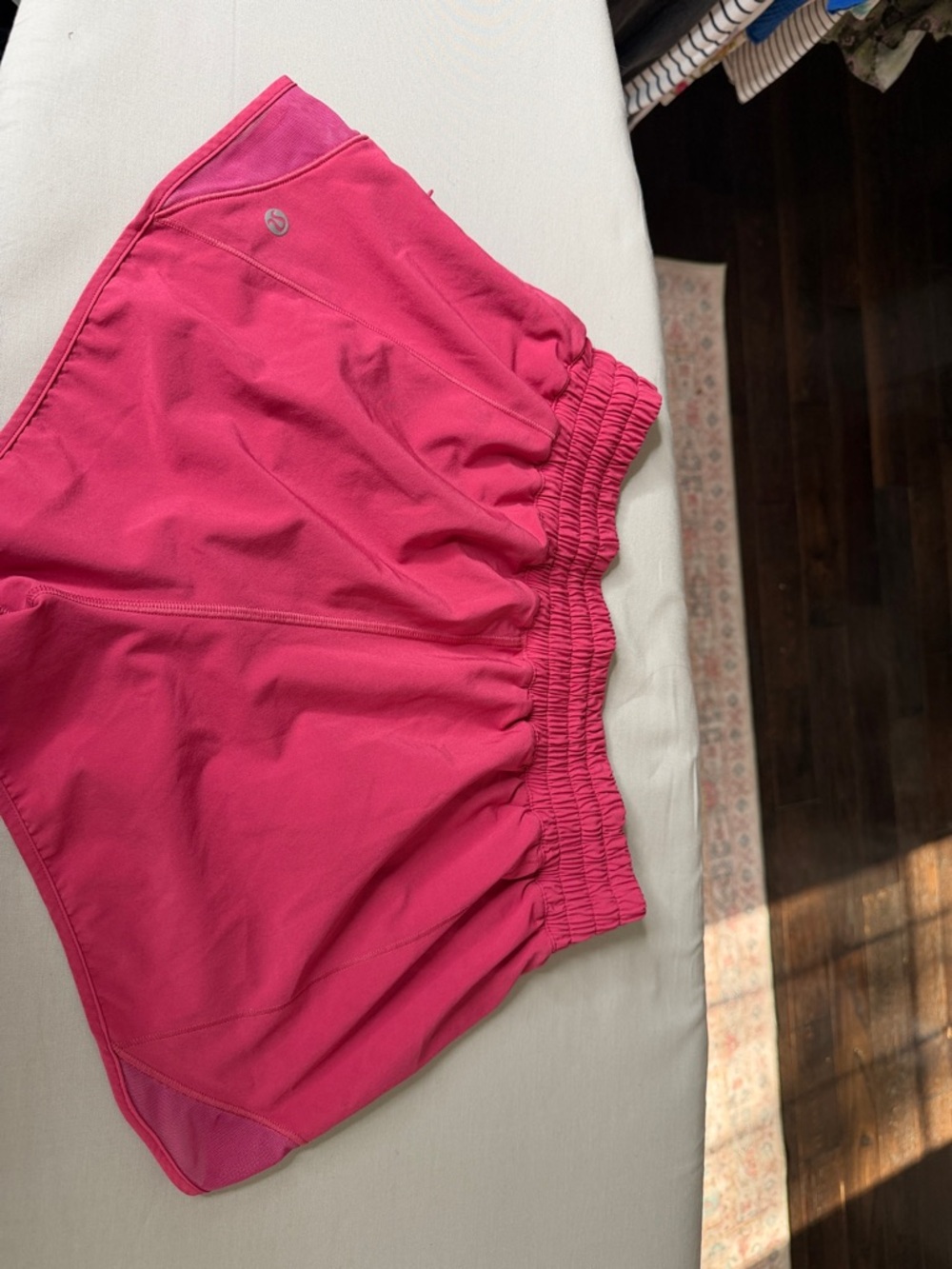 lululemon athletica Hot Pink hottie hots Nulu square dot